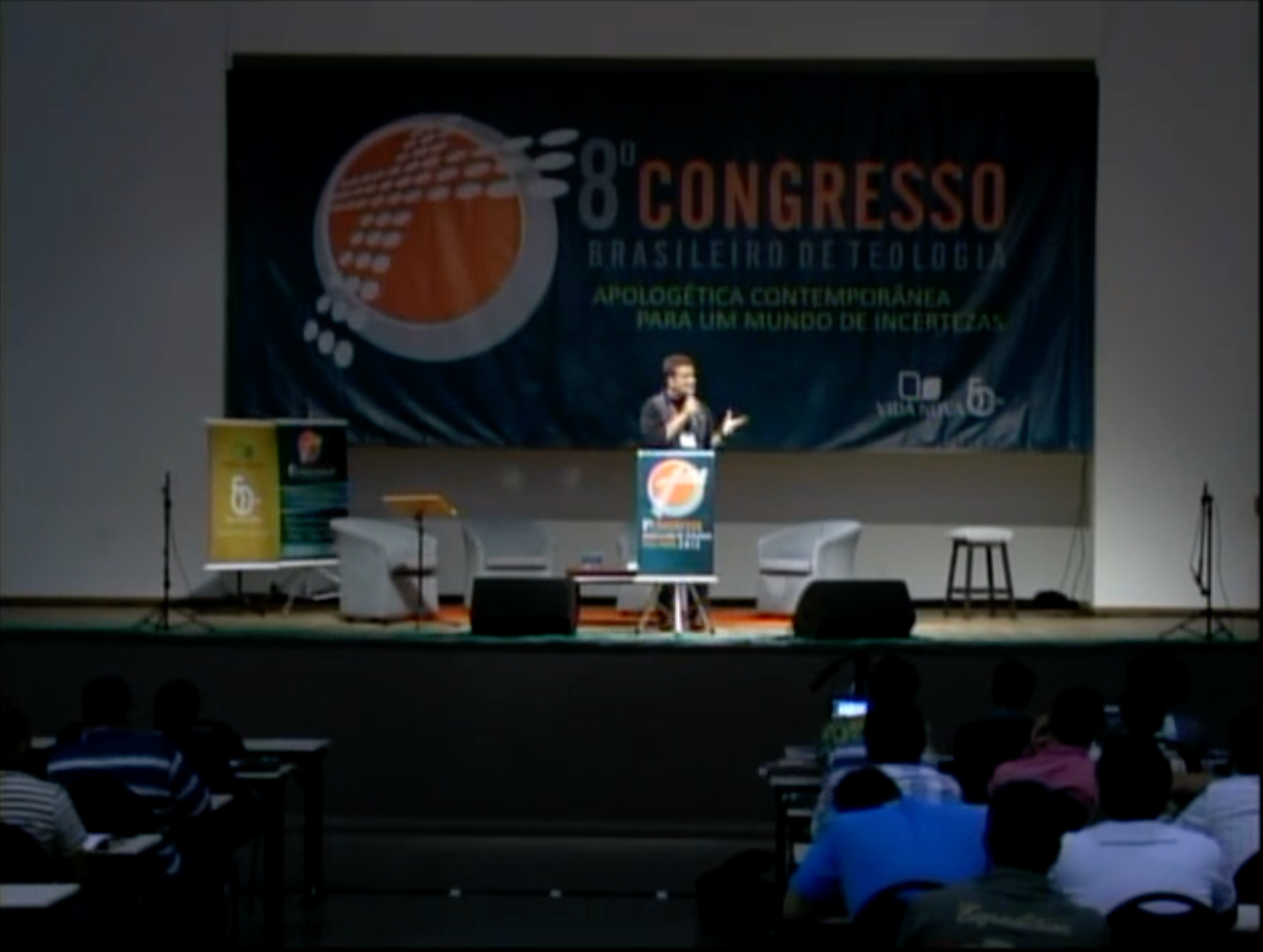 O choque de cosmovisões: os atuais rivais do cristianismo